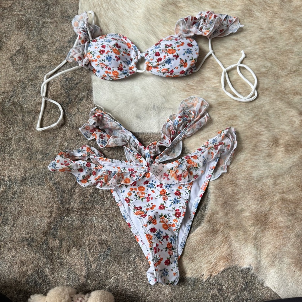 Floral Ruffle Bikini Set